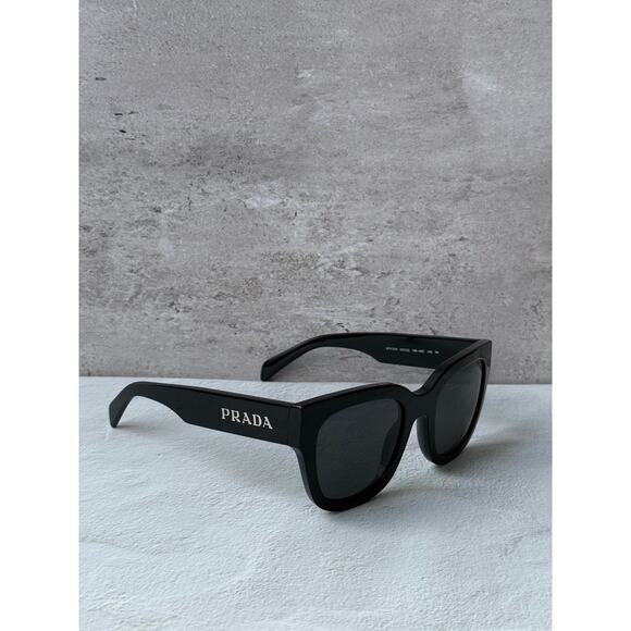 NEW Prada PR C04S Butterfly Sunglasses in Black $578 main image 5